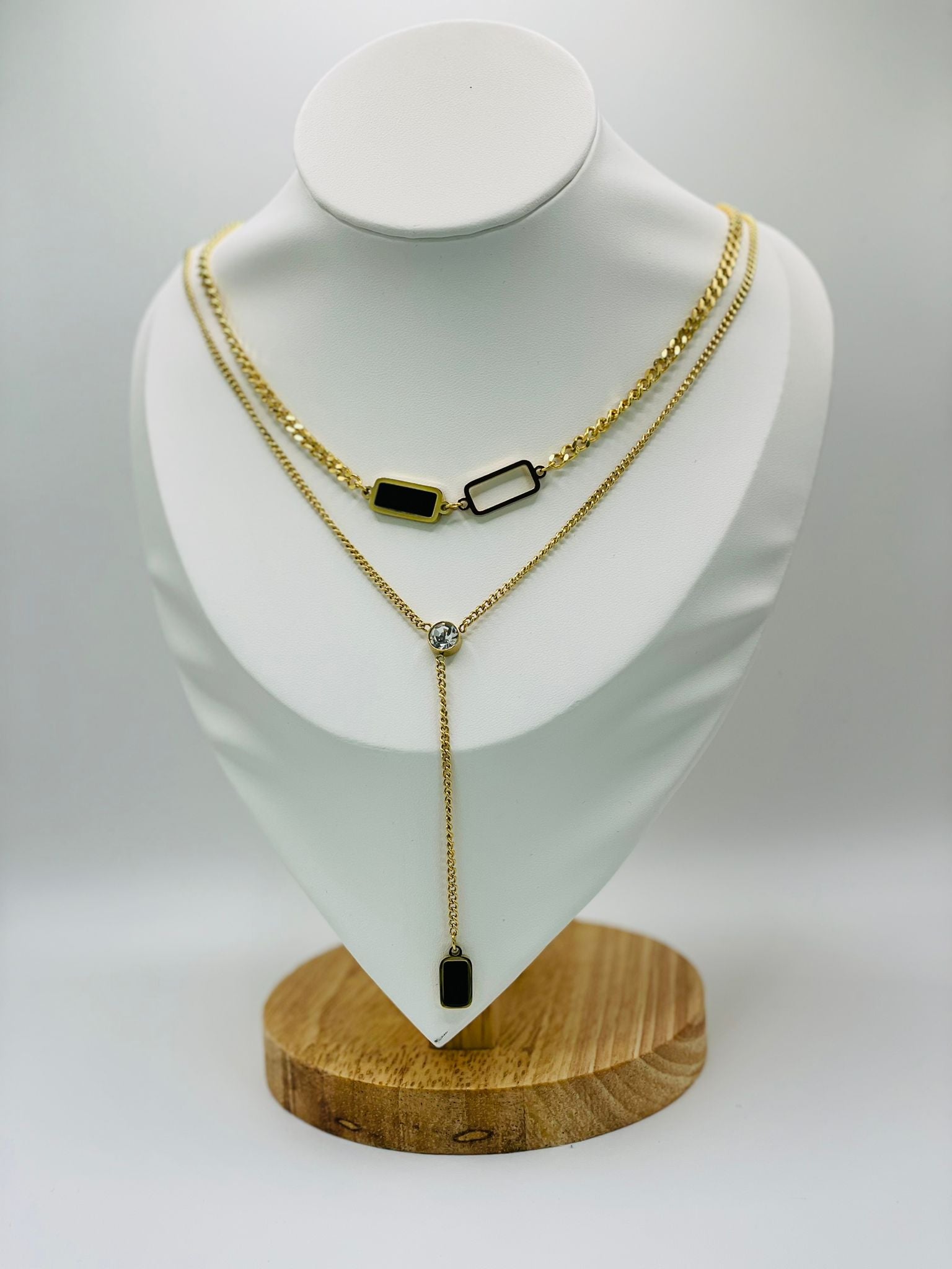 CLOE necklace